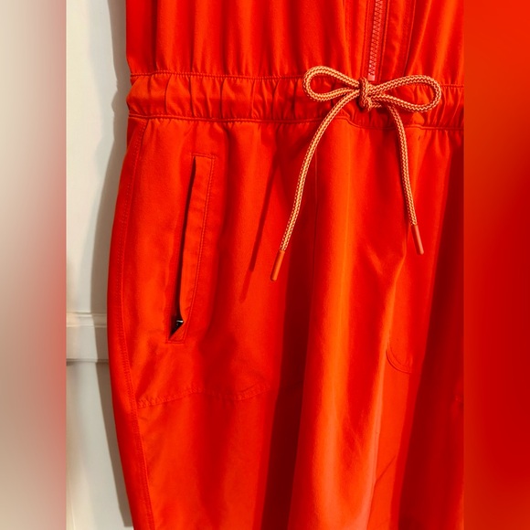 Athleta bright orange romper size 0. - Picture 6 of 6